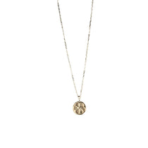 Meaningful Forget-Me-Not silver pendant symbolizing love and remembrance